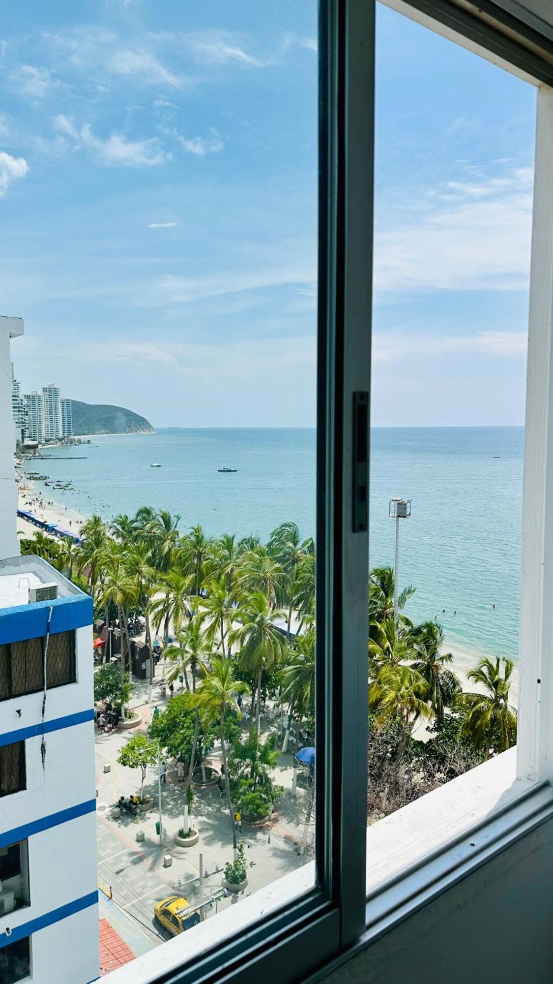 Aptartamentos Tematicos Con Balcon Panoramico Frente A La Playa Apartment Santa Marta  Room photo